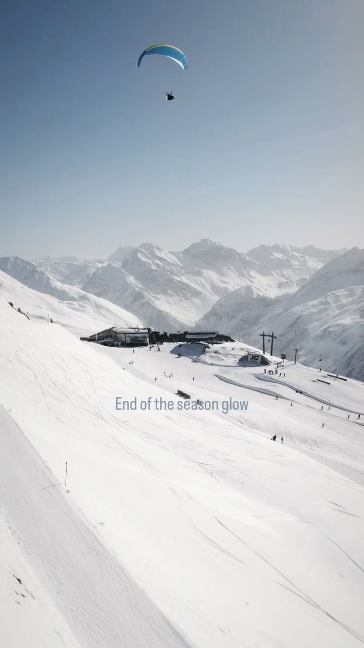 Winter’s almost over… are you coming? ❄️
Last ski days in Davos.